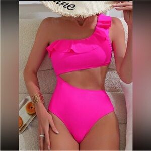 CutOut One-Shoulder Pink Swimsuit